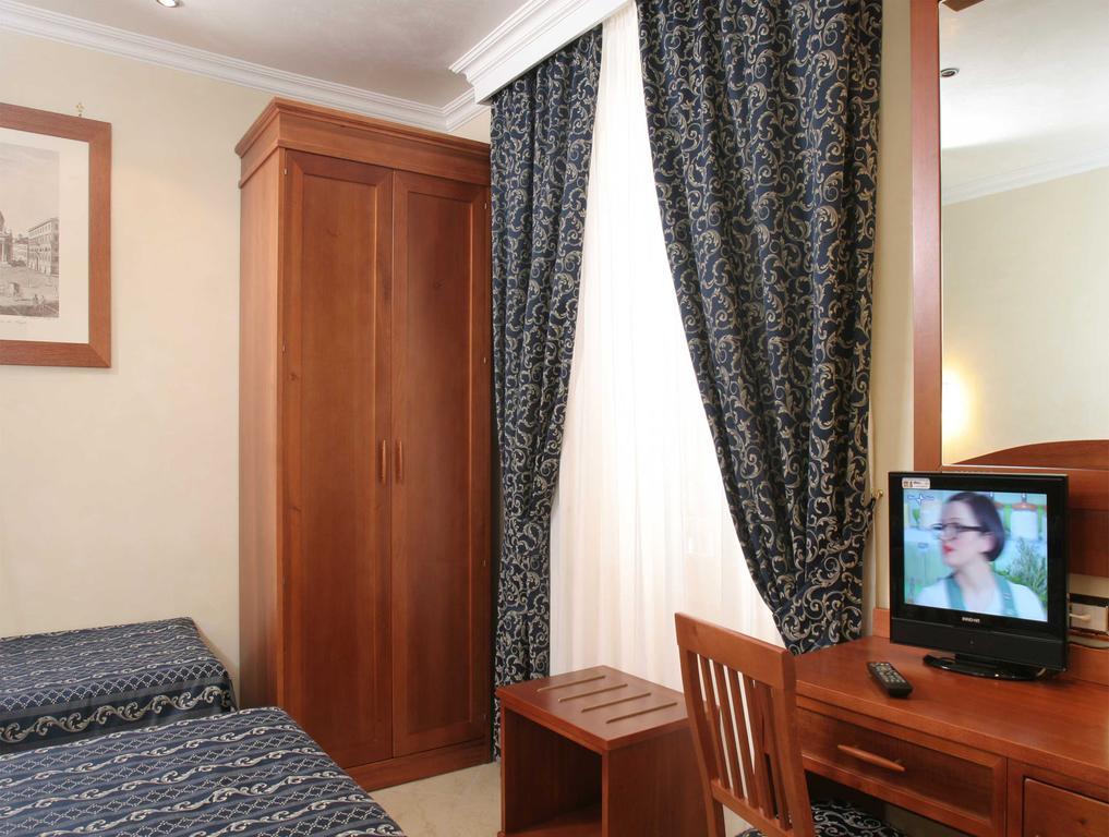 Adorasuite B&B โรม ภายนอก รูปภาพ