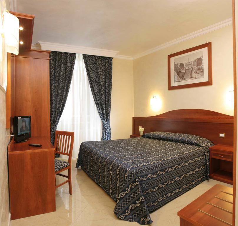 Adorasuite B&B โรม ภายนอก รูปภาพ