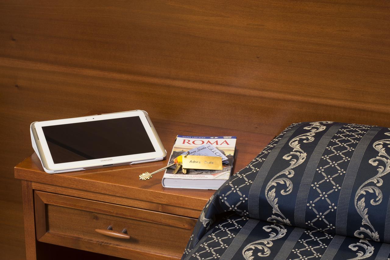 Adorasuite B&B โรม ภายนอก รูปภาพ